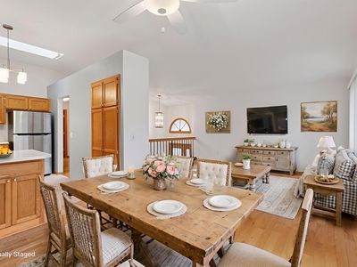 1617 Clemson Dr #B, Eagan, MN, 55122