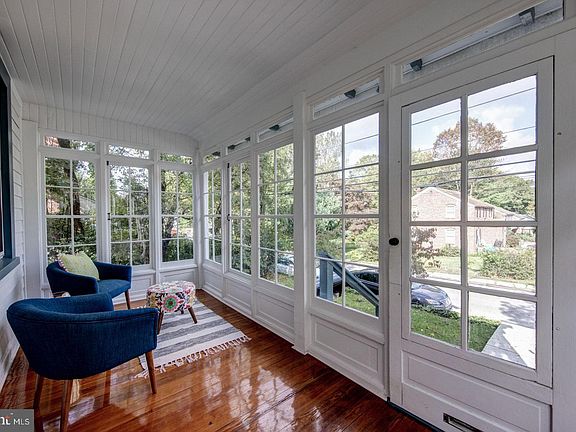3rd image of 151 Lowrys Ln