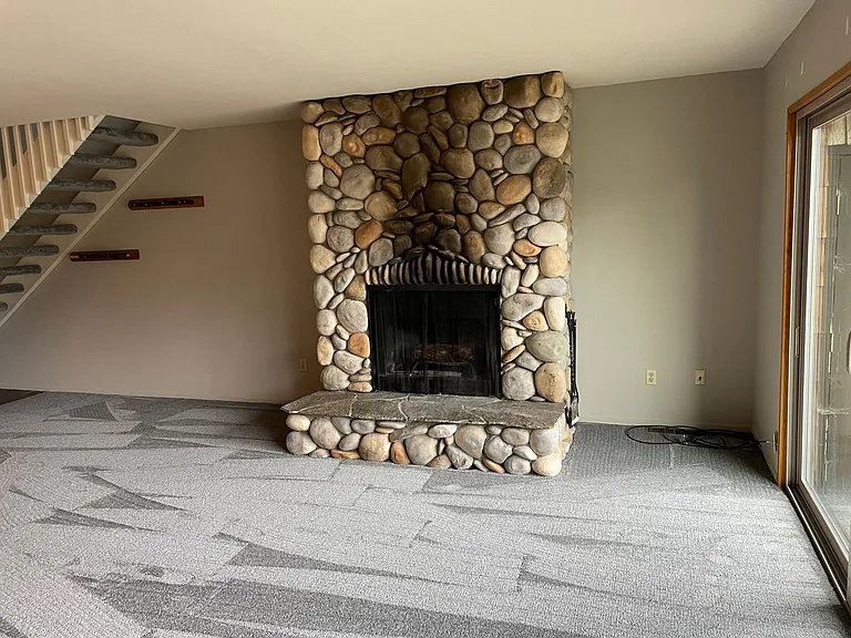 552 Christie Dr #306 — Photo 3