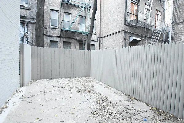 Rented by Bold Marketing | media 2