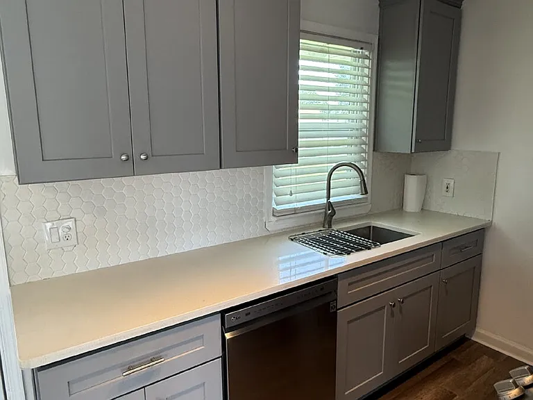 908 Spaulding Dr — Photo 10