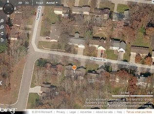 2181 Oakwood Dr, Green Bay, WI 54304