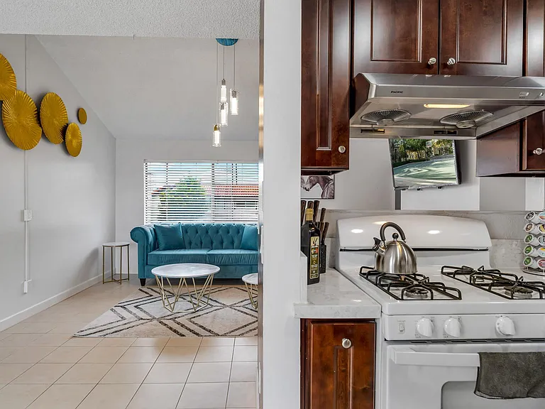 17772 Paseo Cir #C — Photo 11
