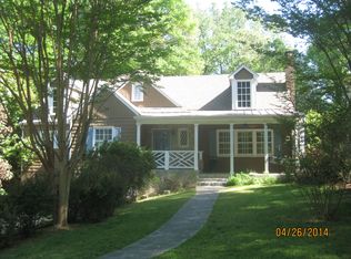933 Beaverbrook Dr NW, Atlanta, GA 30318