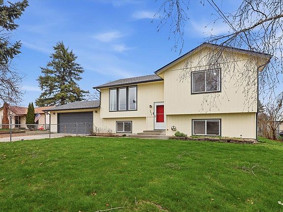 3rd image of 4014 N Locust Rd