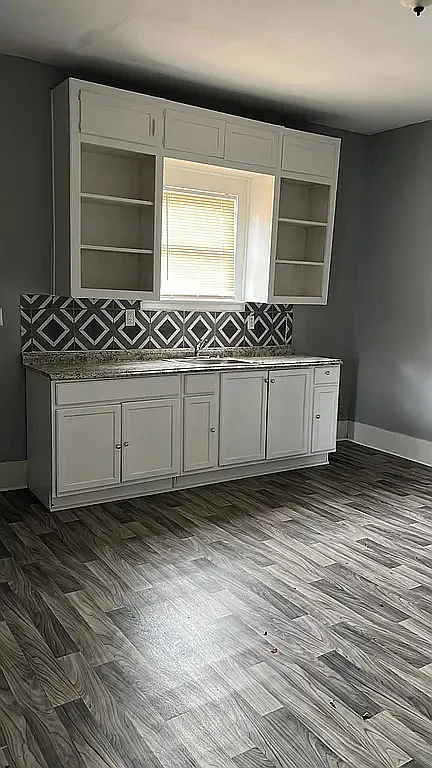 2 bed, 846 sqft, $1,100 — Photo 2