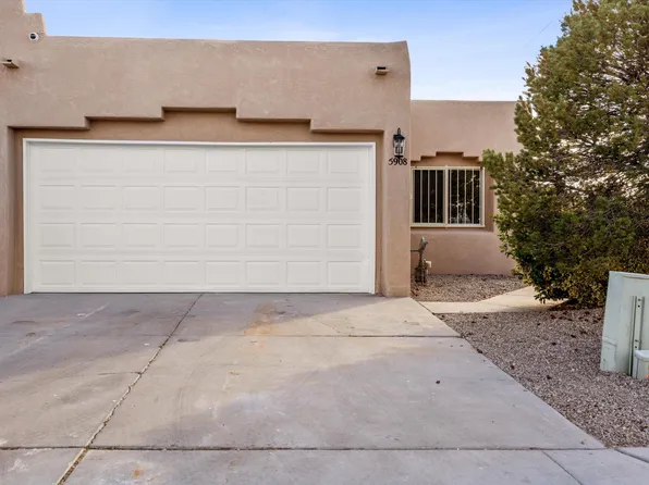 5908 Camino Corto NW, Albuquerque, NM 87120