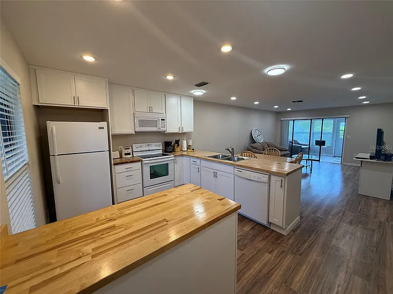 2130 Bancroft Pl #B — Photo 5