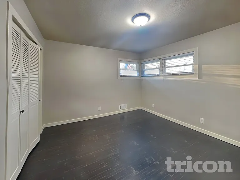 7317 Clinton Ave — Photo 6