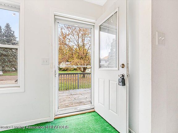 4th image of 1032 London Dr