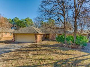 112 Goldsborough Rd, Midwest City, OK 73130