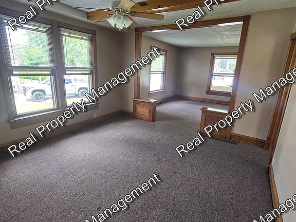 4th image of 213 Pettibone Ave #1