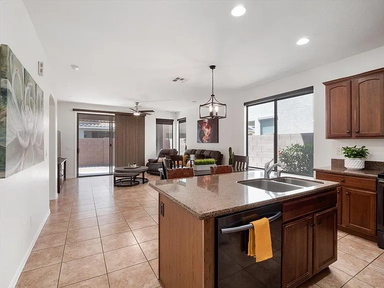 19131 E Pelican Dr — Photo 8