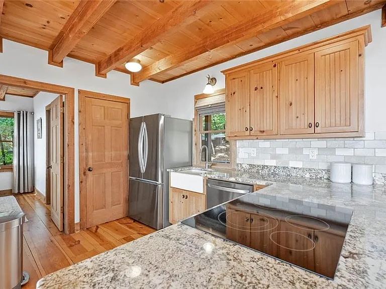 424 Sanderlin Mountain Dr — Photo 11