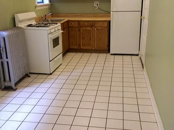 4th image of 4456 N Maplewood Ave APT 1