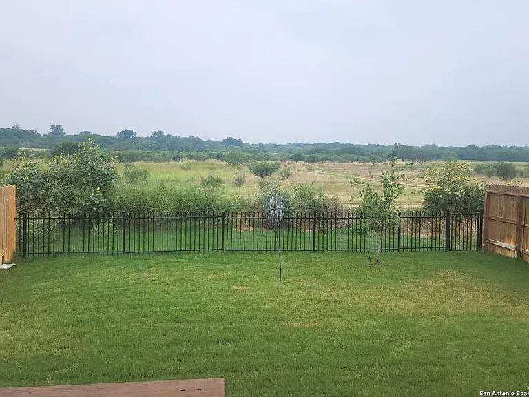 405 Middle Green Loop — Photo 11