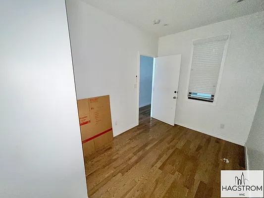 Rented by Hagstrom Management Inc | media 35