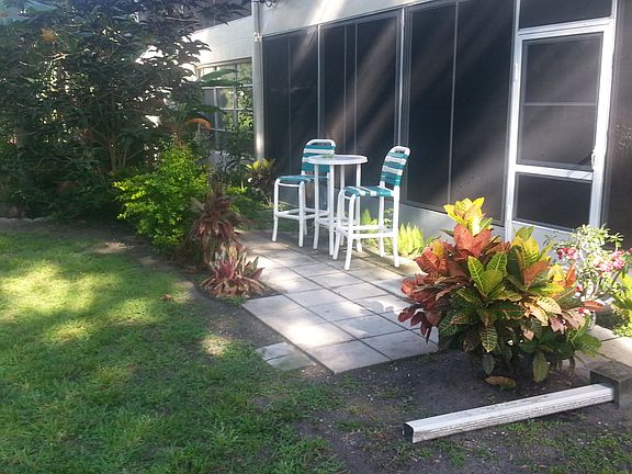 2nd image of 5665 40th Ave N APT 306