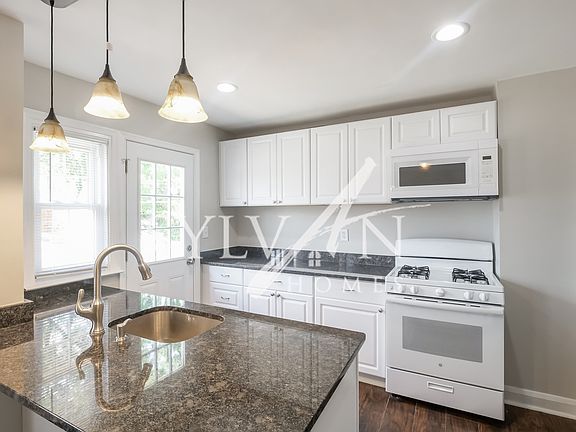 019-photo-kitchen-11599801_08192022