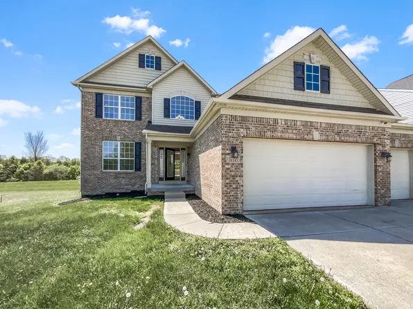 10345 Gladeview Dr, Indianapolis, IN 46239