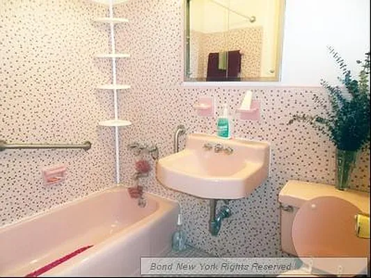 Sold by Bond New York | media 46