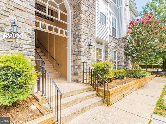 4th image of 5963 Founders Hill Dr Unit 203