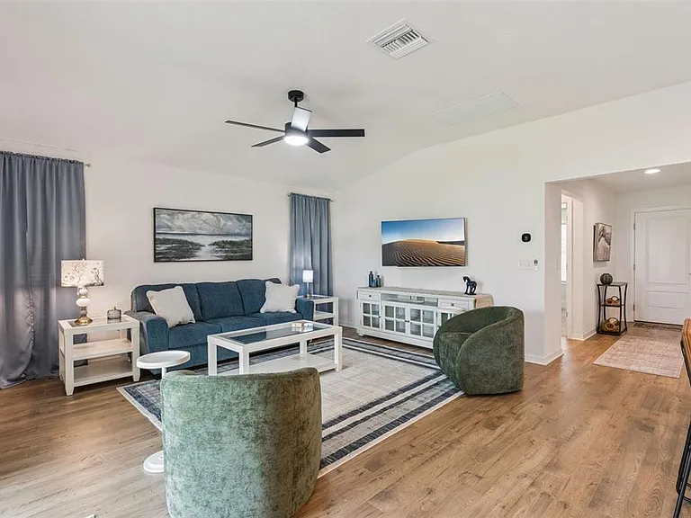 7608 Daniel Hearns Way — Photo 2