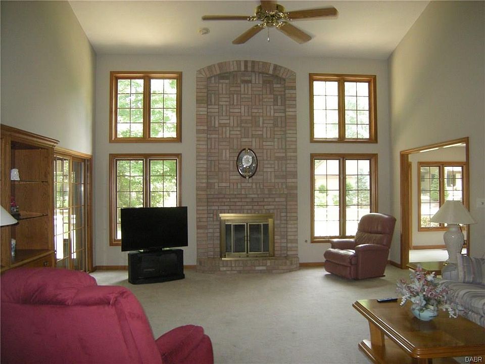1st image of 6922 Vienna Woods Trl