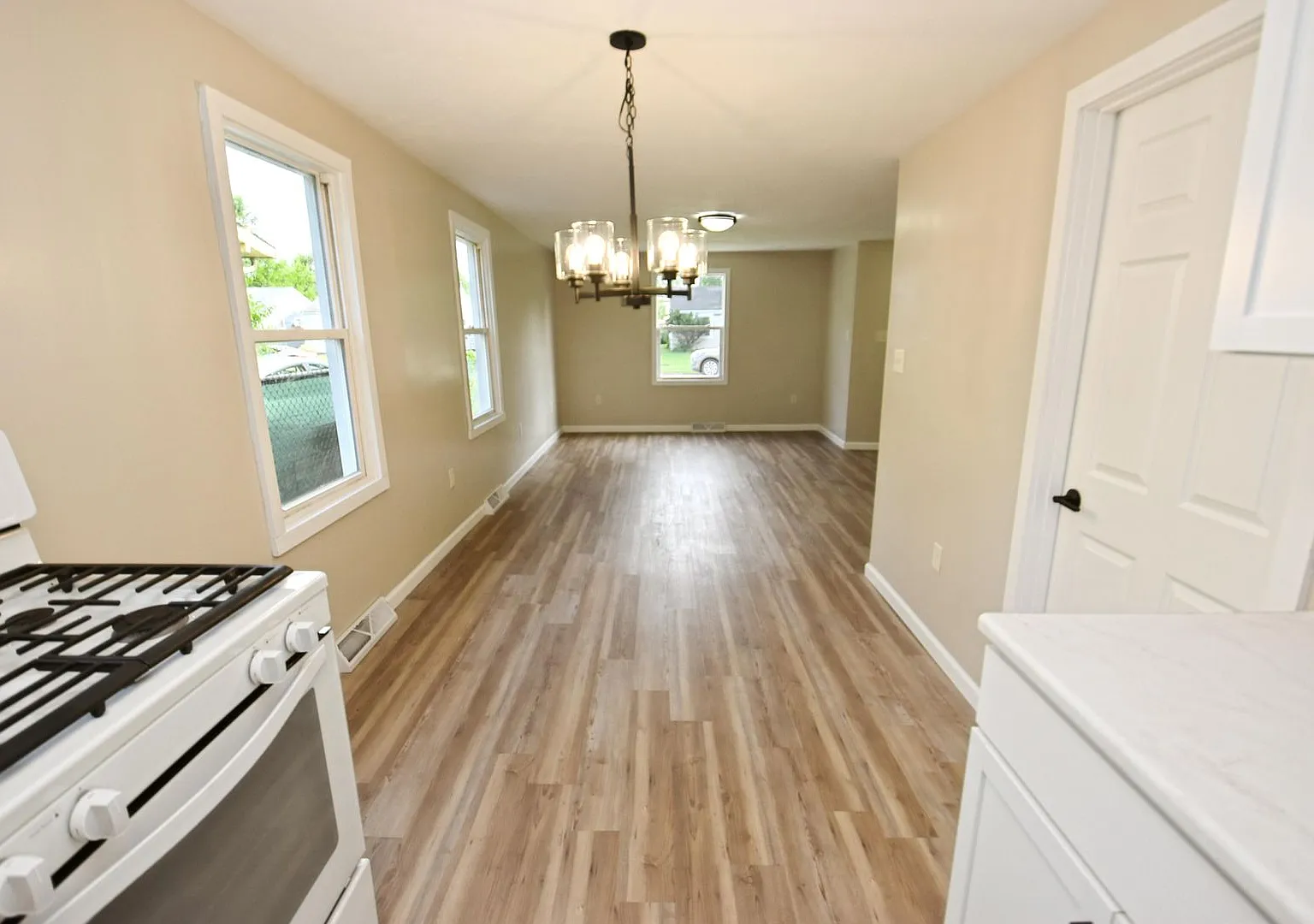Remodeled 3 bedroom 1 bath home in South Bend IN — Photo 3