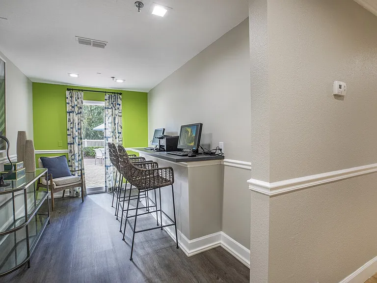 Reserve at Lakeland Apartment Homes — Photo 23