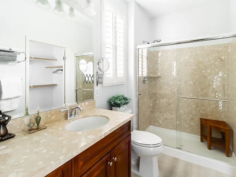 81098 Avenida Vidrio — Photo 20
