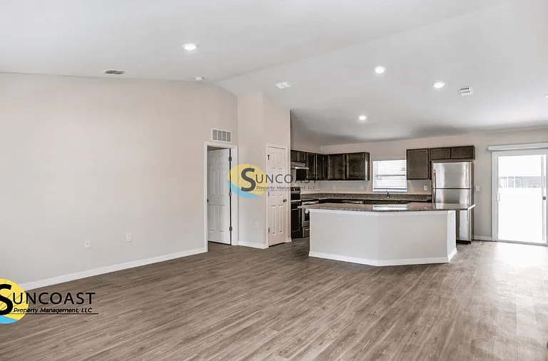 15108 SW 37th Ter — Photo 7