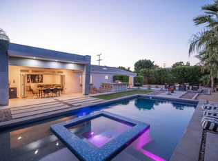 2010 N Sunrise Way, Palm Springs, CA 92262