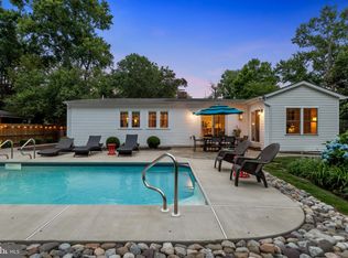 2007 Clark Pl, Alexandria, VA 22308