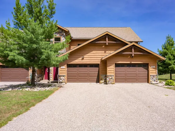W4134 Vista Dr #20, Mauston, WI 53948