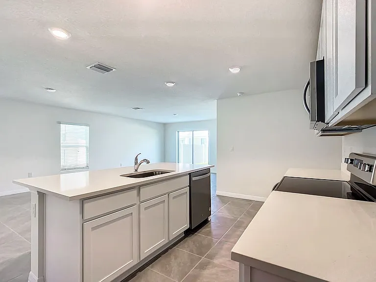 8656 45th Ct — Photo 18