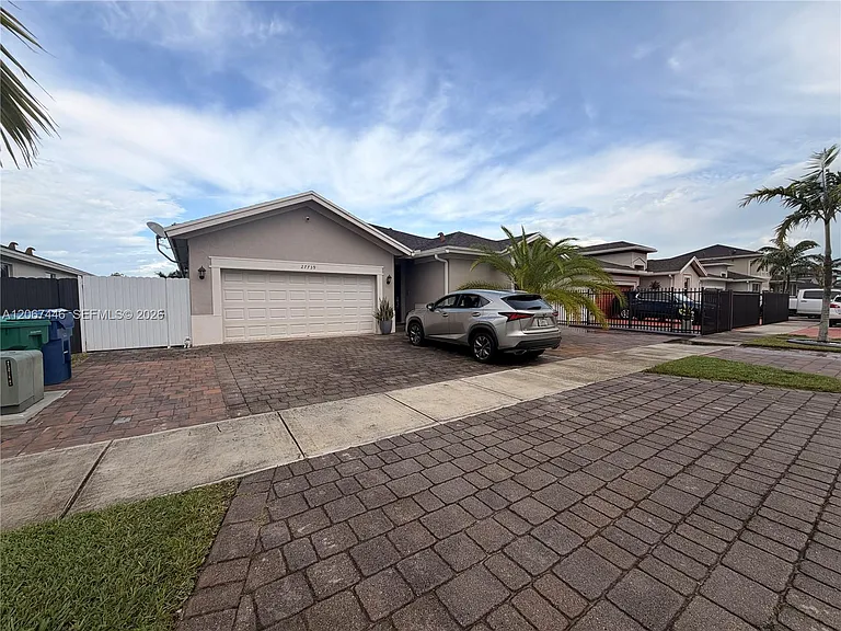 27739 SW 133rd Ave — Photo 3