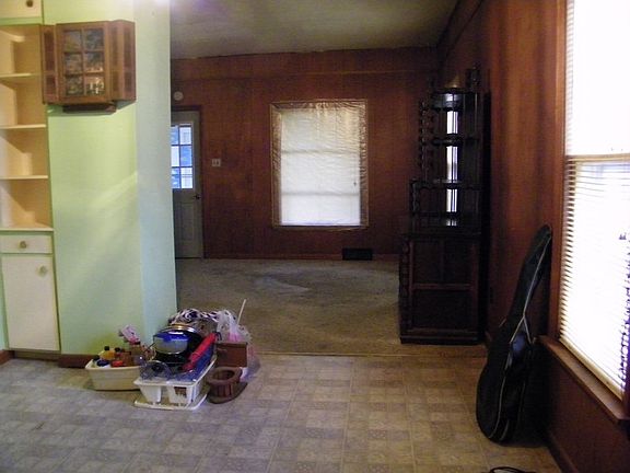 3rd image of 506 S Main St