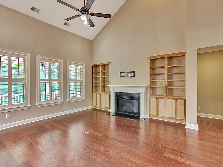 258 Silver Cypress Cir — Photo 9