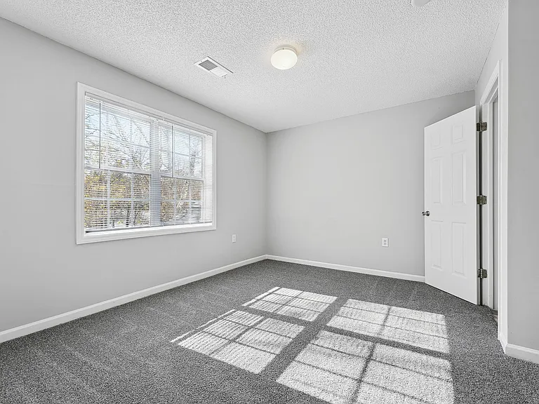 2000 University Woods Rd #204 — Photo 9