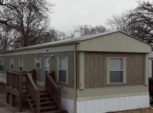 69 Alder Ct, Wood River, IL 62095