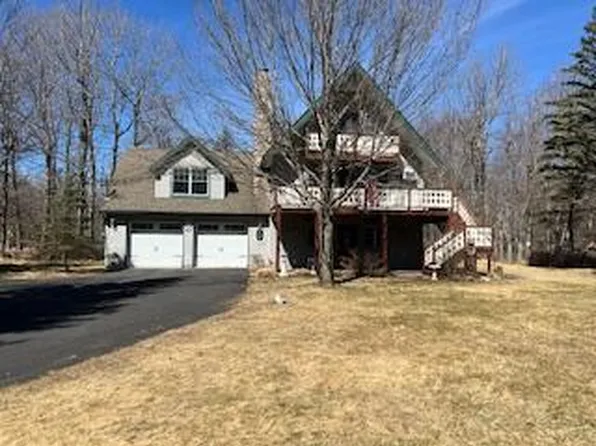 187 Ash Dr, Long Pond, PA 18334