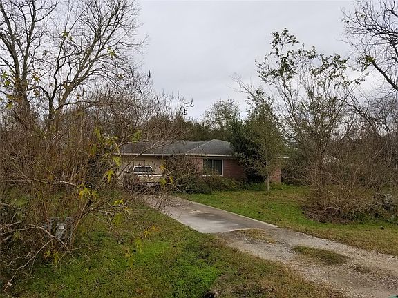 2nd image of 2484 Stadium Dr
