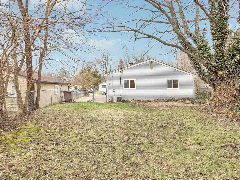 946 Fairview Ave — Photo 26