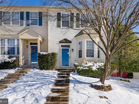 2nd image of 221 Burkwood Ct