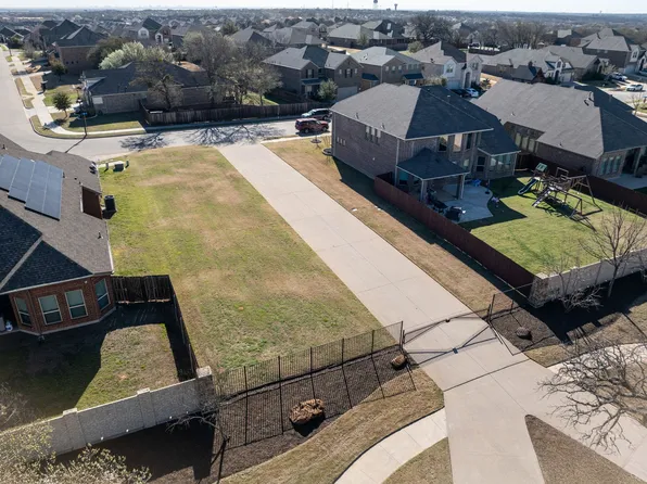 2303 Alloway Dr, Denton, TX 76210