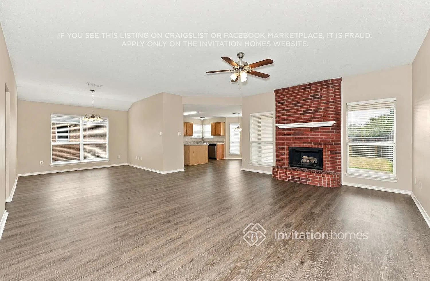 659 NW Summercrest Blvd Burleson, TX 76028 — Photo 4
