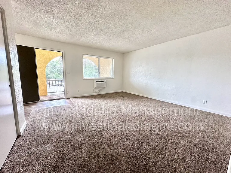 Villa — Photo 10