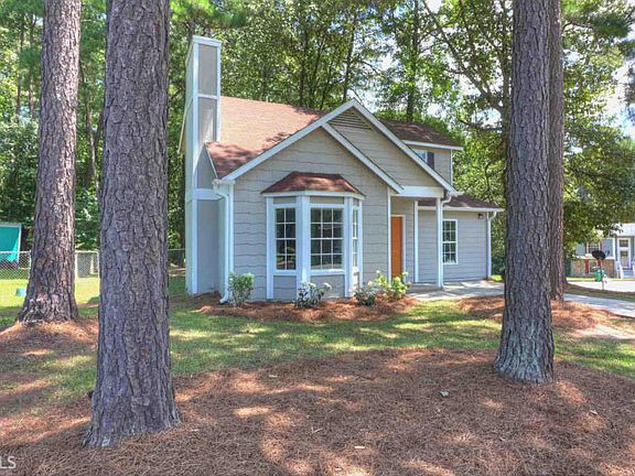 2nd image of 5626 Bradley Cir