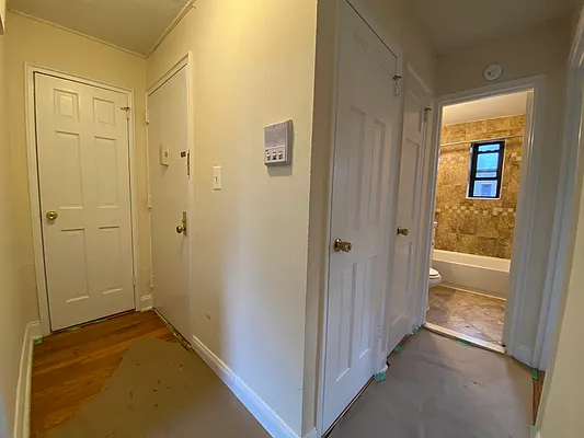 Rented by Contact Realty | media 7